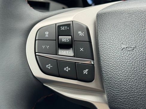 New 2025 Ford Explorer Active image 8