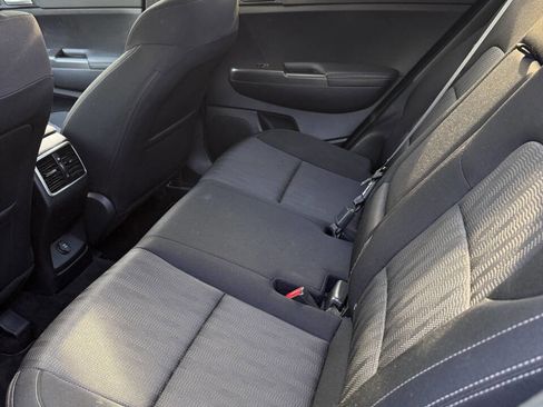 Used 2021 Kia Sportage LX AWD/4WD image 9