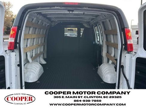 Used 2023 Chevrolet Express 2500 w/ Driver Convenience Package image 23