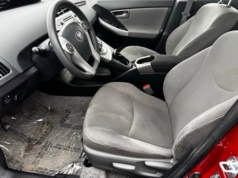 Used 2014 Toyota Prius Three image 5