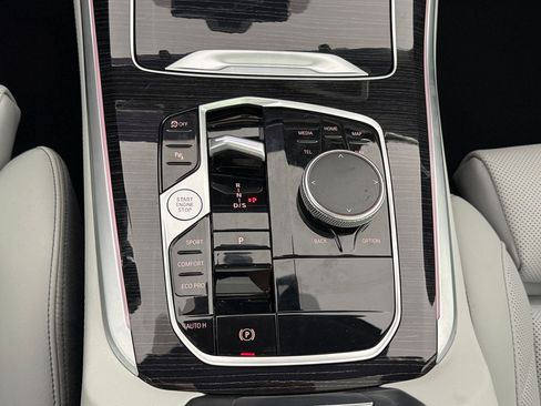 Certified 2025 BMW X5 sDrive40i w/ M Sport Package image 18