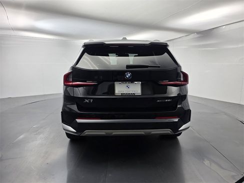 Used 2026 BMW X1 xDrive28i image 5