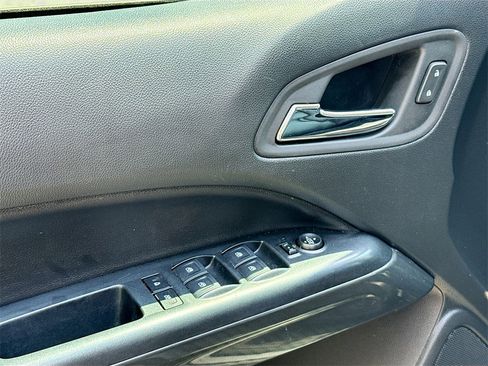 Used 2022 GMC Canyon AT4 w/ Trailering Package image 18