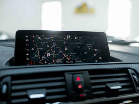 Used 2018 BMW M2 image 61