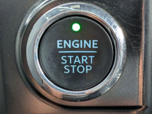 Used 2023 Ford F150 Platinum image 22