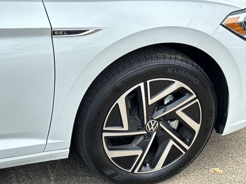 Used 2024 Volkswagen Jetta SEL image 36