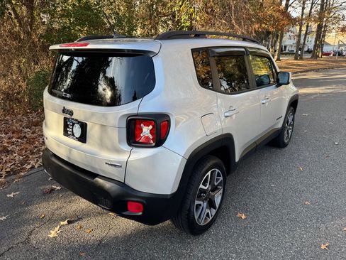 Used 2015 Jeep Renegade Latitude w/ Popular Equipment Group image 3