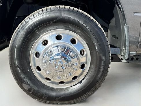 Used 2024 RAM 3500 Laramie image 34