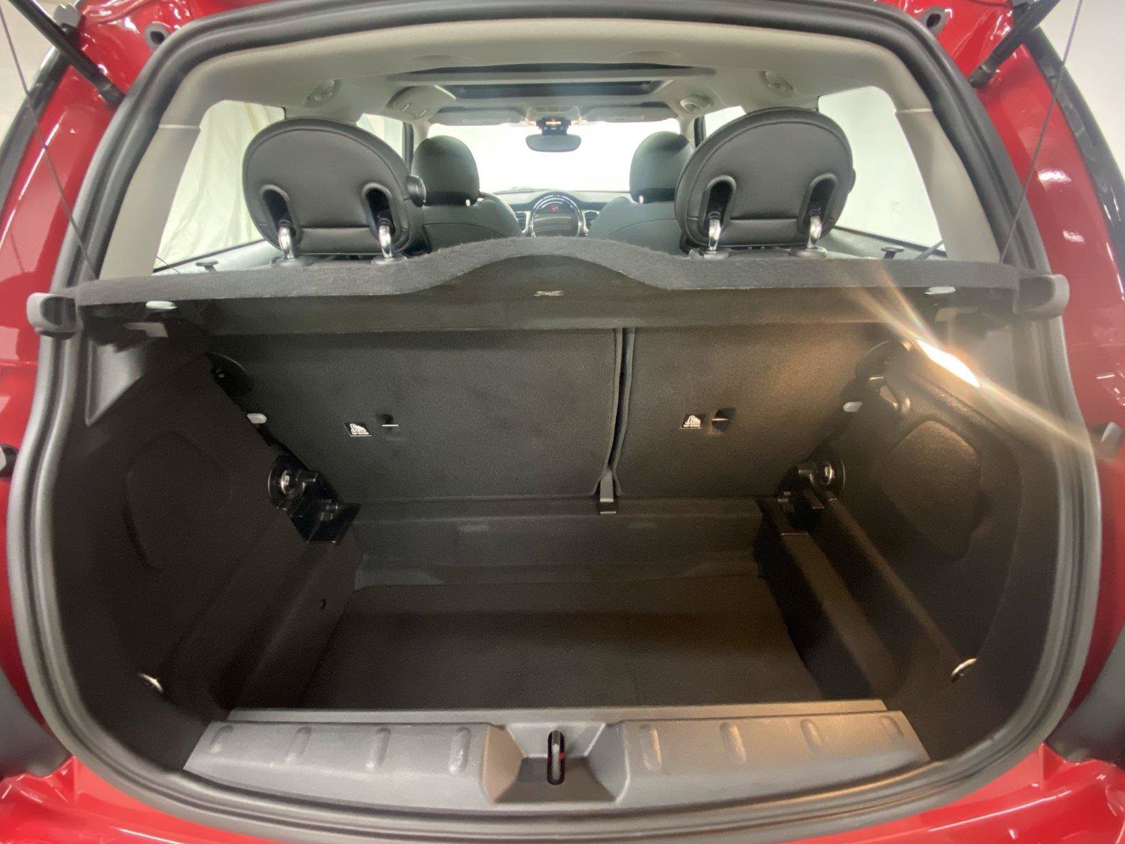 Used 2024 MINI Cooper SE FWD image 25