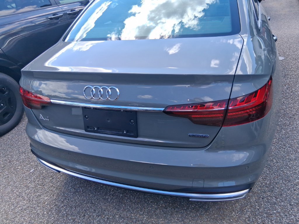 Used 2023 Audi A4 2.0T Prestige w/ Prestige Package AWD/4WD image 5