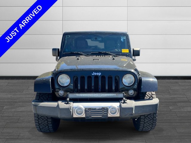 Used 2014 Jeep Wrangler Unlimited Sahara w/ Connectivity Group AWD/4WD image 7