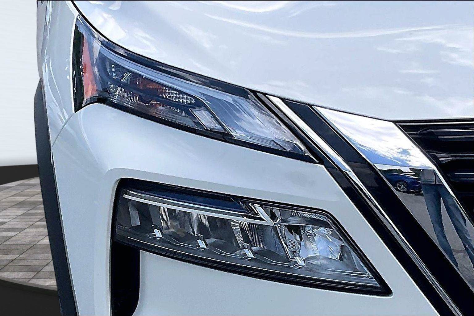 Certified 2023 Nissan Rogue SV AWD/4WD image 28