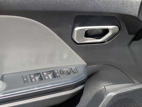 Used 2025 Kia K4 FWD image 13