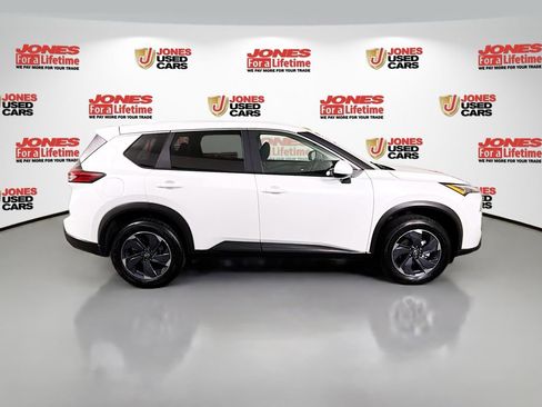 Certified 2024 Nissan Rogue SV image 16