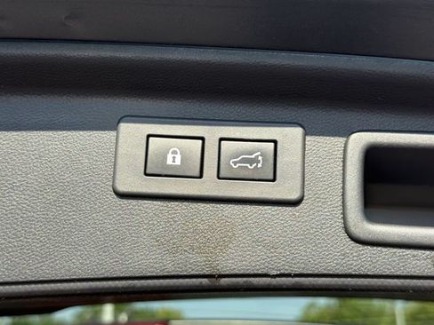 Used 2020 Subaru Forester Premium AWD/4WD image 22