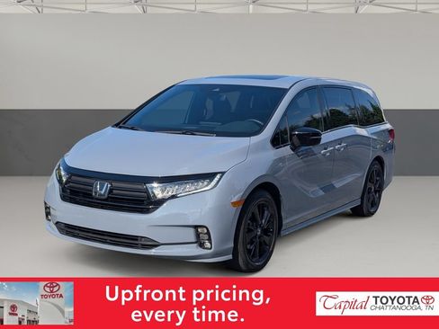 Used 2024 Honda Odyssey Sport image 4