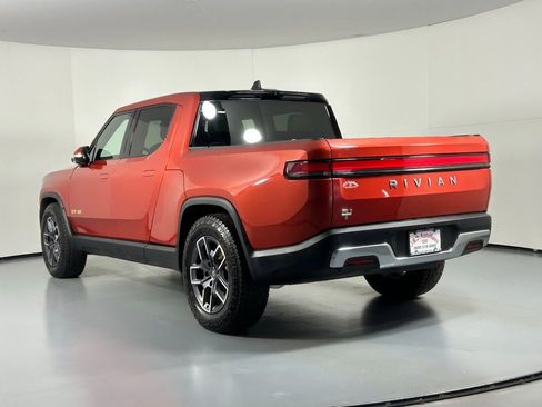 Used 2023 Rivian R1T Adventure image 5