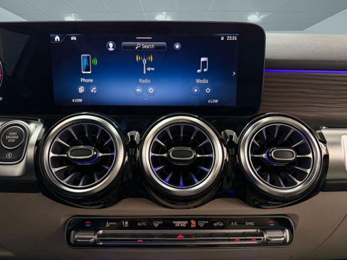 New 2026 Mercedes-Benz GLB 250 image 29
