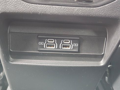 Used 2023 Jeep Grand Cherokee Laredo RWD image 26