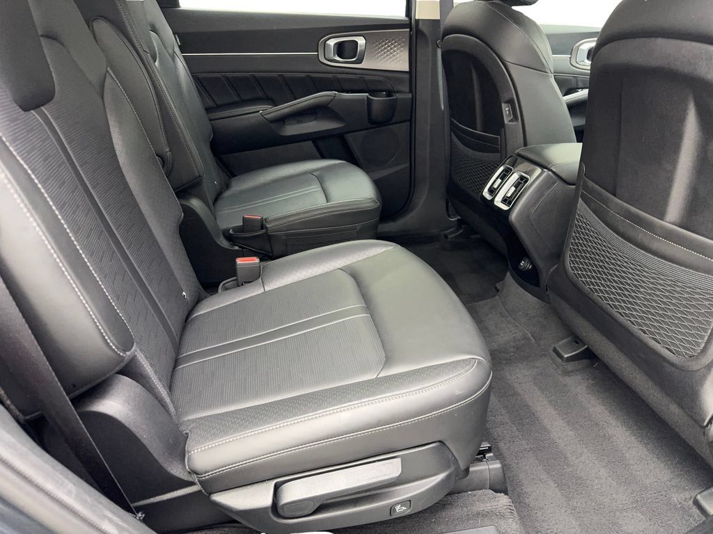 Used 2024 Kia Sorento SX FWD image 44