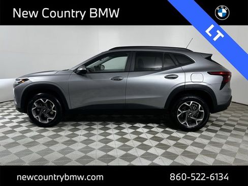 Used 2024 Chevrolet Trax LT w/ Driver Confidence Package image 4