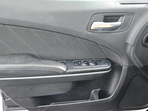 Used 2023 Dodge Charger SXT RWD image 25