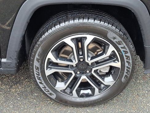 Certified 2023 Jeep Compass Limited AWD/4WD image 9