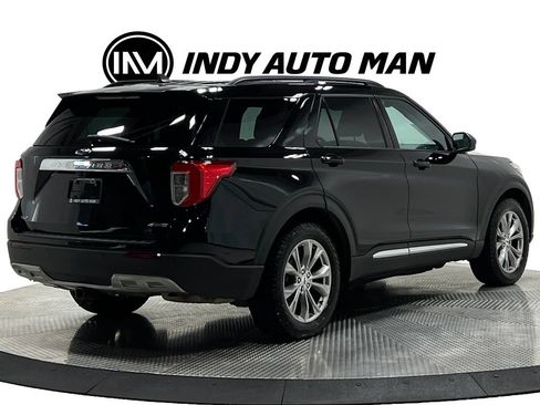Used 2021 Ford Explorer XLT w/ Equipment Group 202A AWD/4WD image 4