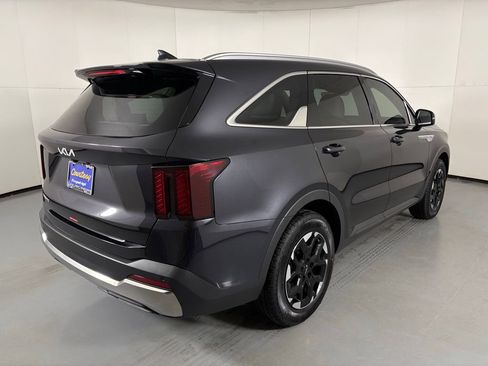 New 2026 Kia Sorento S w/ S Panoramic Sunroof Package FWD image 8