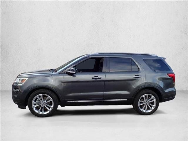 Used 2018 Ford Explorer XLT w/ Equipment Group 202A FWD image 7