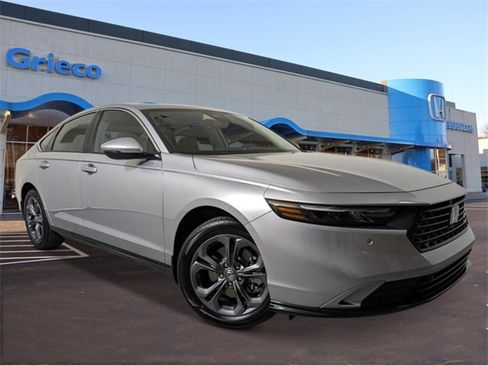 New 2025 Honda Accord EX-L image 9