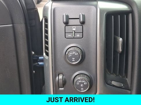 Used 2017 Chevrolet Silverado 1500 LT w/ All Star Edition AWD/4WD image 23