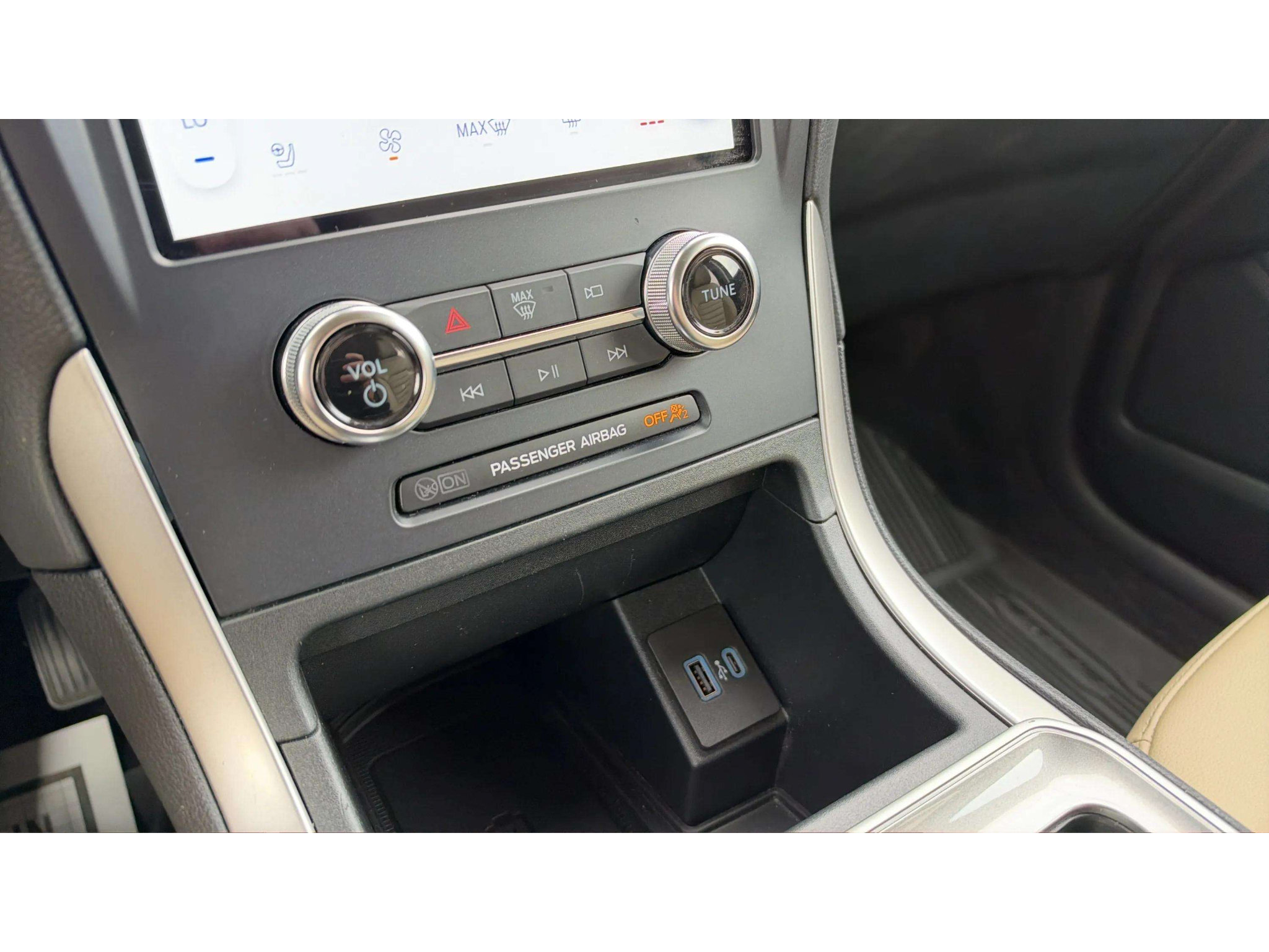 Used 2023 Ford Edge SEL w/ Convenience Package AWD/4WD image 18