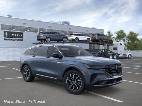 New 2026 Lincoln Nautilus Premier AWD/4WD image 7