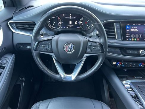Used 2024 Buick Enclave Premium image 17