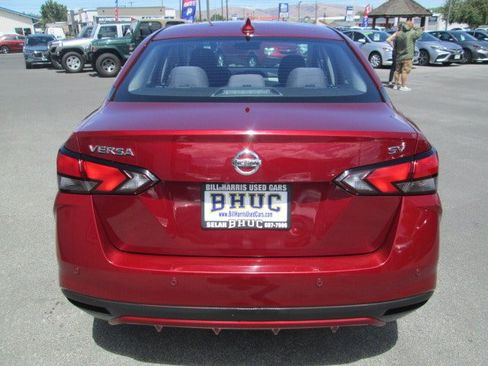 Used 2021 Nissan Versa SV FWD image 5