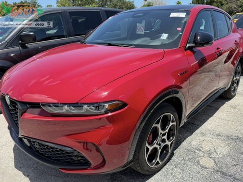 Used 2024 Alfa Romeo Tonale Veloce w/ Active Assist Package AWD/4WD image 1