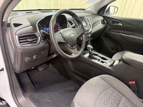 Certified 2024 Chevrolet Equinox LT FWD image 30