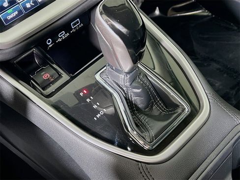 Used 2025 Subaru Outback Premium image 17