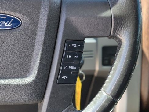 Used 2014 Ford F150 Lariat w/ Equipment Group 502A Luxury AWD/4WD image 21