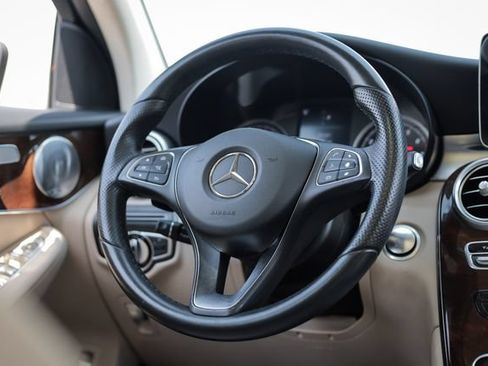 Used 2016 Mercedes-Benz GLC 300 4MATIC image 18