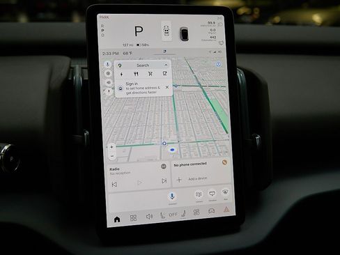 Certified 2025 Volvo EX30 Ultra w/ Climate Package image 28