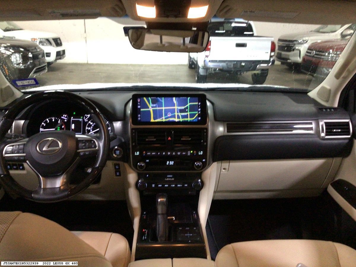 Used 2022 Lexus GX 460 Premium w/ Premium Package AWD/4WD image 13