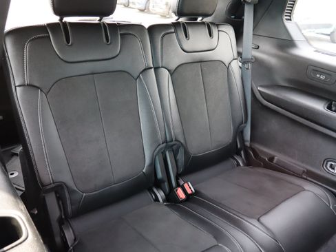 Used 2023 Jeep Grand Cherokee L Laredo AWD/4WD image 38