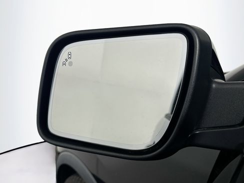 Used 2018 Ford Explorer Sport w/ Equipment Group 401A AWD/4WD image 16