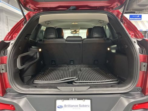 Used 2015 Jeep Cherokee Trailhawk w/ Trailer Tow Group AWD/4WD image 36