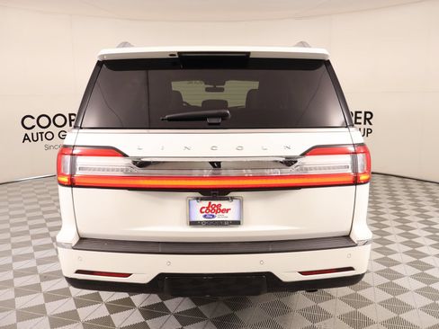 Used 2020 Lincoln Navigator Reserve w/ Luxury Package AWD/4WD image 24