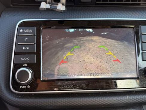 Used 2024 Nissan Kicks S image 14