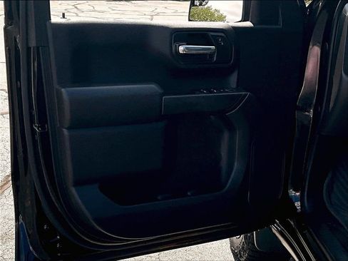 Used 2023 Chevrolet Silverado 1500 Custom Trail Boss AWD/4WD image 9