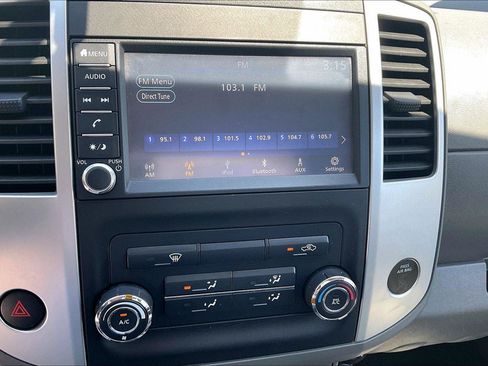 Used 2019 Nissan Frontier SV AWD/4WD image 16